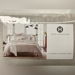 New Hotel Collection full/ queen comforter cover